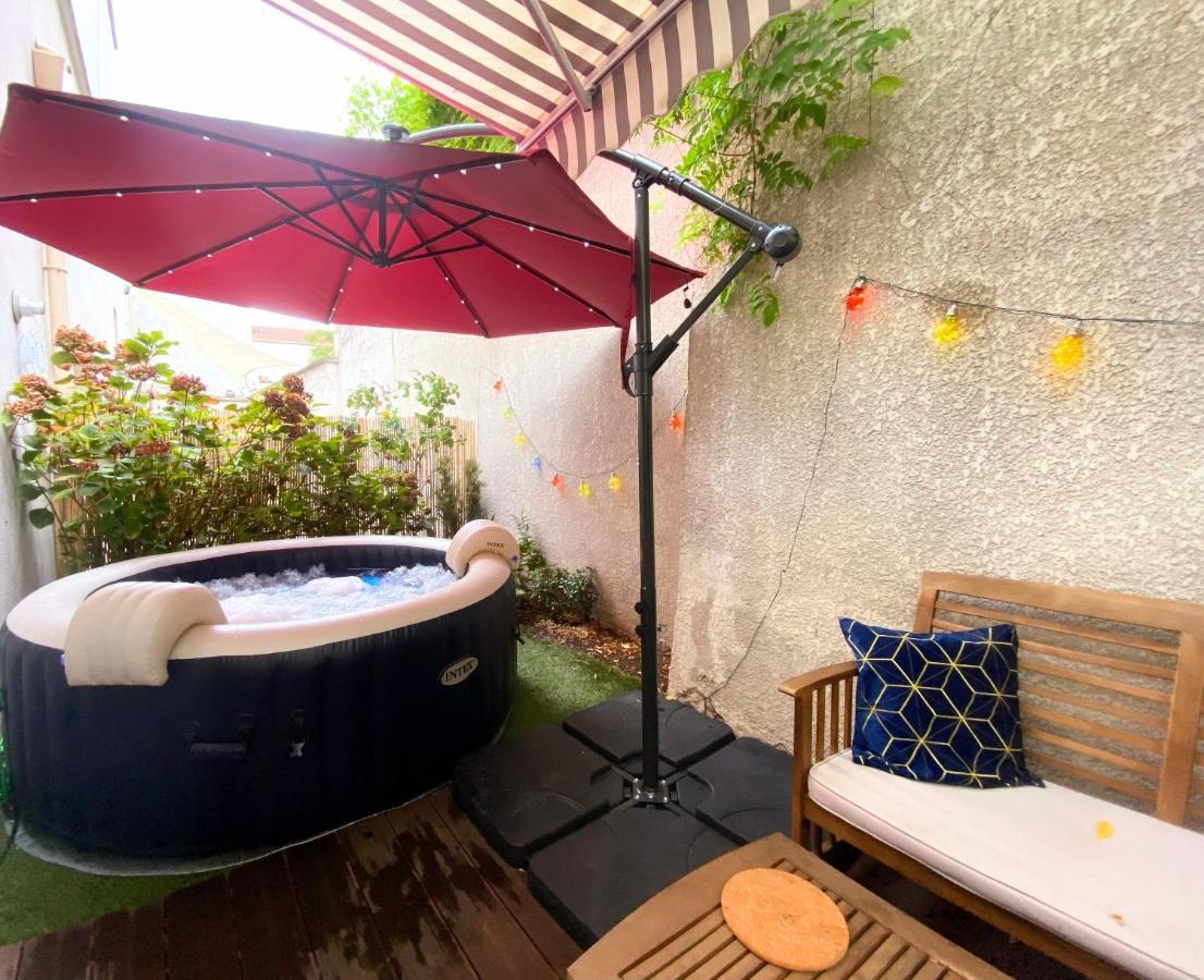 Magnifique Villa Avec Jacuzzi Au Pied Du Stade Saint-Denis  Luaran gambar